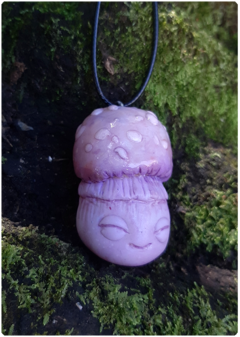 Mushroom Being Amulet 11 - Iridescent Pastel | Magical Creature Pendant - TerraTundra - Artes Mágicas