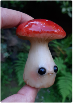 Miniatura Colecionável: Ser Cogumelo 06 - Amanita | Art Doll Fungo - loja online