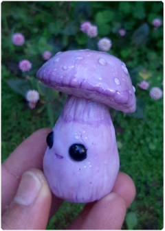 Collectible Miniature: Mushroom Being 12 - Iridescent Pastel | Fungus Art Doll - TerraTundra - Artes Mágicas