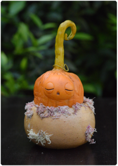 Lil Pumpkin Buds 01 | miniature Art Doll Halloween edition - TerraTundra - Artes Mágicas