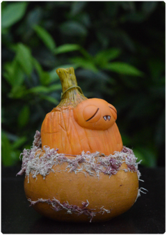 Lil Pumpkin Buds 02 | miniature Art Doll Halloween edition - TerraTundra - Artes Mágicas