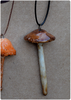 Magic Kit 03 | 2 mushroom charms + fairy wings earrings - TerraTundra - Artes Mágicas