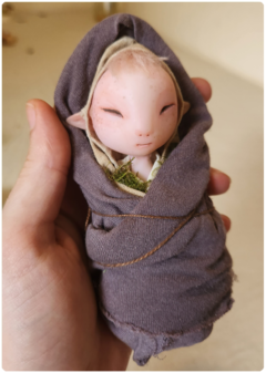 Baby Elf 1 - Articulated Elven Art Doll, Unique Elemental OOAK Doll - TerraTundra - Artes Mágicas