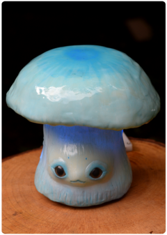 Cortinarius Archeri Mushroom OOAK Art Doll - LED Unique Magical Fungi Sculpture - TerraTundra - Artes Mágicas