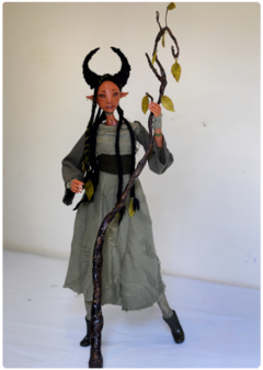 Kaína, a Sacerdotisa da Lua - Escultura Art Doll | coleção Elven Dreams - TerraTundra - Artes Mágicas