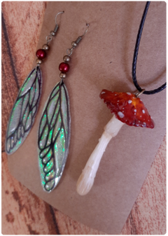 Kit Amanita Muscaria mushroom flexible pendant + Fairy wings earrings - online store