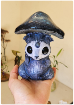 Art Doll LUPIUS, o Cogumelo Cósmico - Eco Escultura única com Lapis Lazuli - loja online