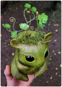 Art Doll SEA'RI, the Solar Plant Creature - OOAK Eco Sculpture with biophilic design - FREE shipping - TerraTundra - Artes Mágicas