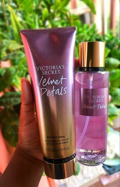 Hidratante Victoria's Secret Velvet Petals 236ml na internet