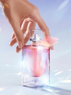 La Vie Est Belle Lancôme Eau de Parfum - Perfume Feminino 100ml - Monnaliza Pato Branco - Perfumes Importados 100% Originais