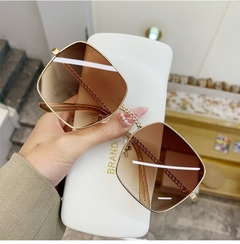 Imagem do #108 - 2022 New Fashion Classic Oversize Sunglasses Women Brand Designer Metal Big Frame Luxury Shades Sun Glasses Eyewear Gafas UV400