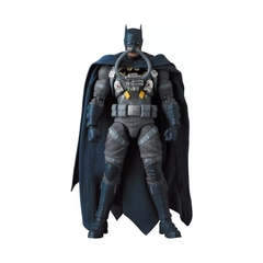 Figura Mafex Dc Batman Hush No166 Stealth Jumper Caja Dañada - comprar en línea
