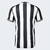 camisa-newcastle-united-1-i-home-casa-titular-23-24-2023-2024-masculina-branca-e-preta-listrada-castore-torcedor