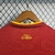 camisa-roma-1-i-home-casa-titular-mandante-22-23-2022-2023-masculina-vermelha-new-balance-torcedor