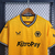 camisa-wolverhampton-wolves-1-i-home-titular-casa-mandante-23-24-2023-2024-masculina-laranja-castore-torcedor