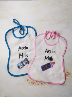 Babero Accio Milk