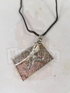 Collar Diario Tom Riddle