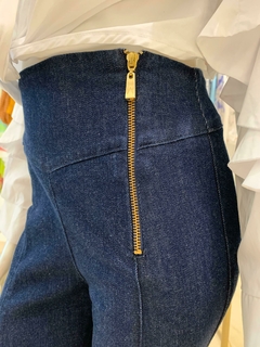 Calça Jeans Super Skinny Pala Larga na internet