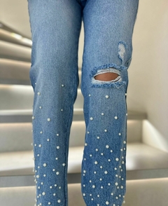 Calça Jeans Com Bordado na internet
