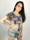 Camiseta Faminina Estampa Love Cruz