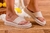 Sandália papete em couro legítimo- Off-White - comprar online