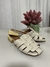 Sandália flat júlia em couro legítimo - off white - comprar online