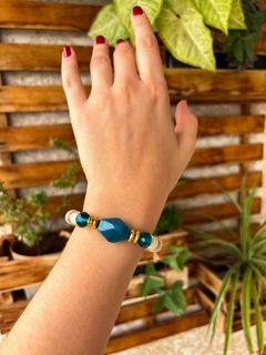 Pulseira Jade Azul e Howlita - comprar online