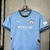 Kit infantil Manchester City Home 24/25 - Azul, perfeito para os pequenos torcedores Conjunto infantil do Manchester City, oficial e licenciado Camisa azul do Manchester City, com detalhes em branco e preto Shorts confortável e resistente, na cor azul Kit