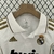 Kit infantil Real Madrid, camisa retrô Real Madrid, uniforme infantil Real Madrid, branco e azul, kit completo infantil Real Madrid, presente para crianças, torcedor mirim do Real Madrid, qualidade e tradição do Real Madrid, camiseta infantil do Real Madr