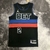 Jersey Detroit Pistons 22/23 Statement Edition - Compre agora o Jersey Detroit Pistons 22/23 Statement Edition - Adquira o seu Jersey Detroit Pistons 22/23 Statement Edition - Personalize seu visual com o Jersey Detroit Pistons 22/23 Statement Edition - J