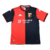 Camisa do Genoa para torcedores, Uniforme oficial do Genoa, Camisa masculina do Genoa, Modelo Home 24/25, Cores vermelho e azul, Produto licenciado, Estilo e tradição, Camisa de futebol, Time italiano, Paixão pelo Genoa, Conforto e qualidade, Tecido leve 