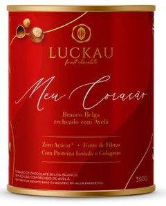 Lata Meu Coração Chocolate Branco recheado com Avelã - Zero Açúcar - 300g - Luckau