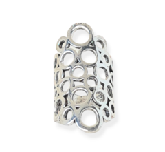 Anillo plateado burbujas