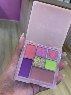 JASMYNE PALETA DE SOMBRAS BABY GIRL na internet