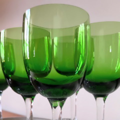 6 COPAS DE CRISTAL CON CALÍZ VERDE en internet