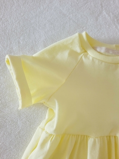 Vestido Manga Raglan Amarelo Manteiga na internet