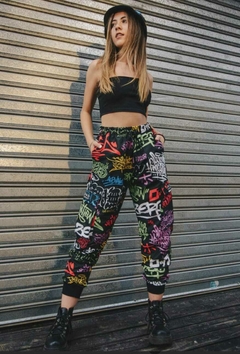 PANTALON CARGO FULL-PRINT GRAFITI HK - comprar online