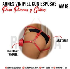 Arnés nalgas piernas rojo con esposas