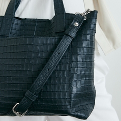 Cartera Tote de cuero croco Maia Negra - comprar online