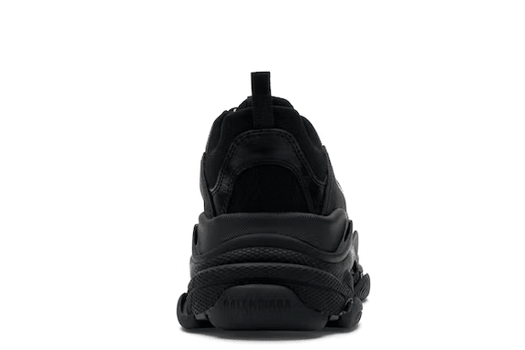 Balenciaga Triple S Black - Comprar em LaFlameStore