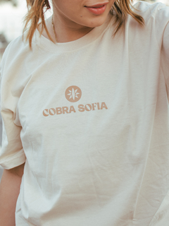 CAMISETA LOGO BASIC BEIGE