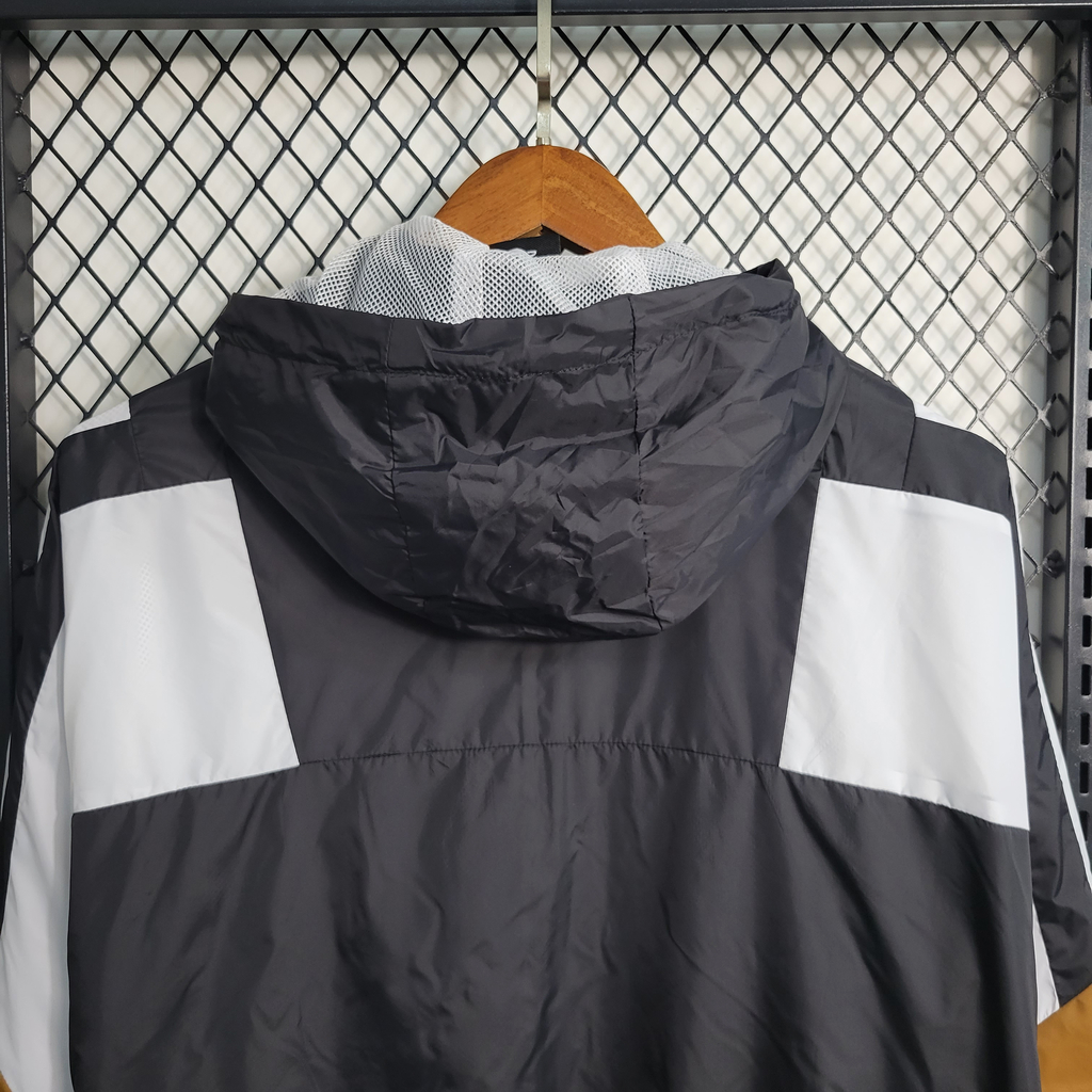 Jaqueta Corta Vento Adidas Preto e Dourado