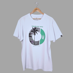 T-Shirt Regular Branca - Praia