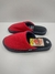 Pantufla cerrada rojo c/ azul marino