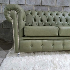 Sillón Chesterfield Talampaya simil cuero