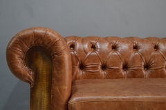 CHESTERFIELD CUERO VACUNO LEGÍTIMO