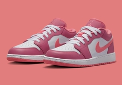 Zapatillas Jordan 1 Low GS Desert Berry Coral en internet