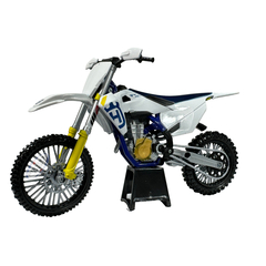 Moto a Escala Husqvarna FC450 1:12 de Colección - New Ray Toys