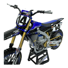 Moto a Escala YZF 450 - Modelo del Corredor Dylan Ferrandis 1:12 de Colección - New Ray Toys - comprar online