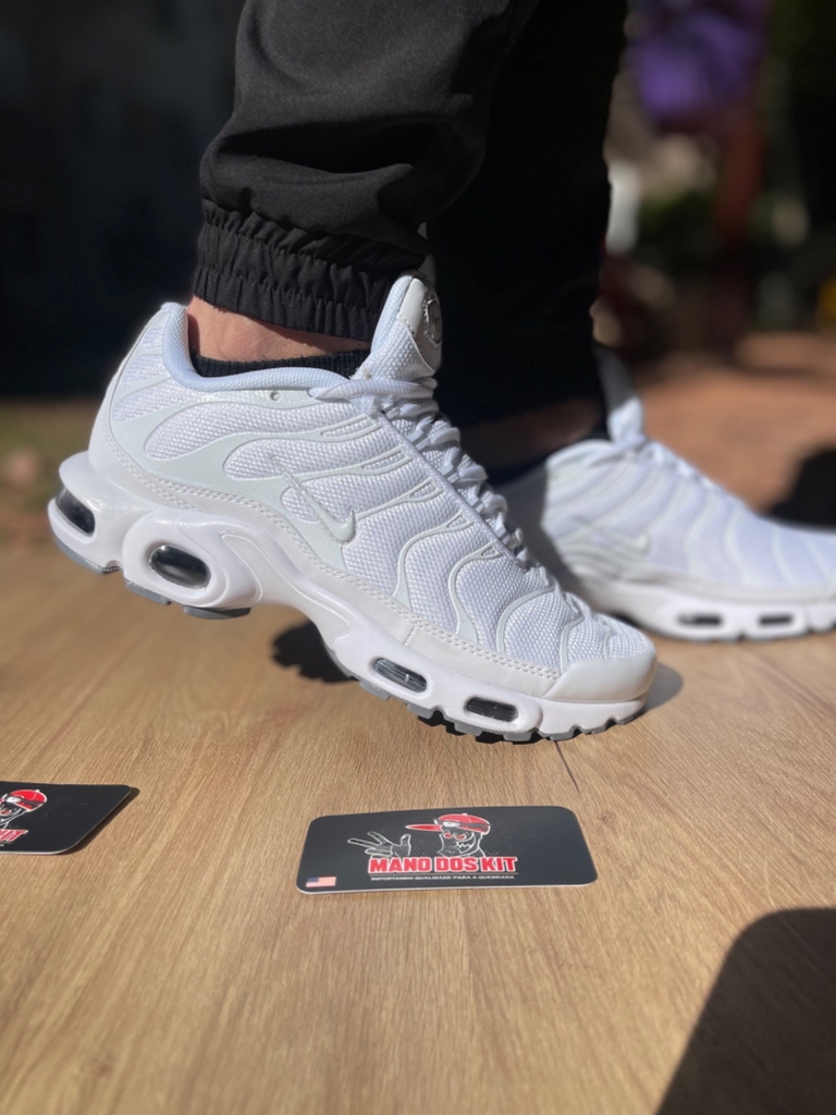 White nike air max best sale plus tn